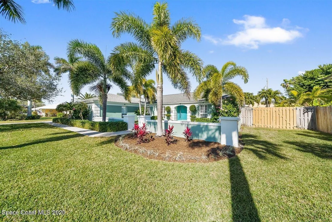 Photo of 602 Hibiscus Trail
