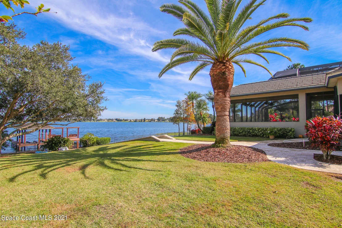 Photo of 228 Mclean Point