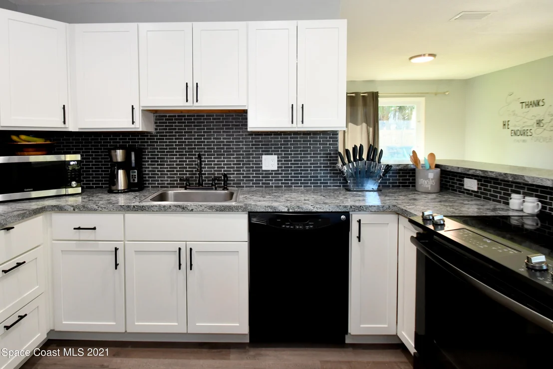 Photo of 2317 Saint Swithin Lane
