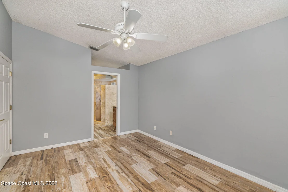 Photo of 2901 Saint James Lane