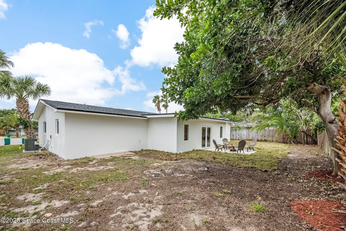 Photo of 124 Uranus Court