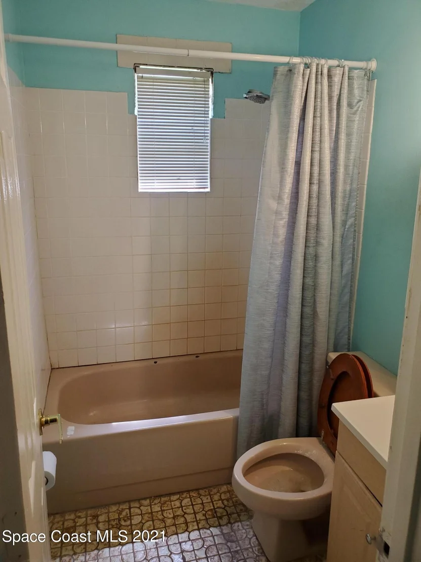 Photo of 1444 Talbott Street SE