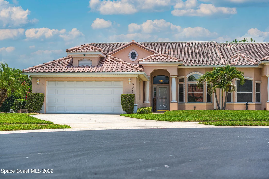Photo of 557 Willis Way