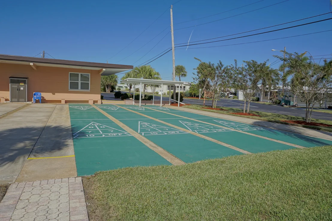 Photo of 3172 Indian River Drive NE