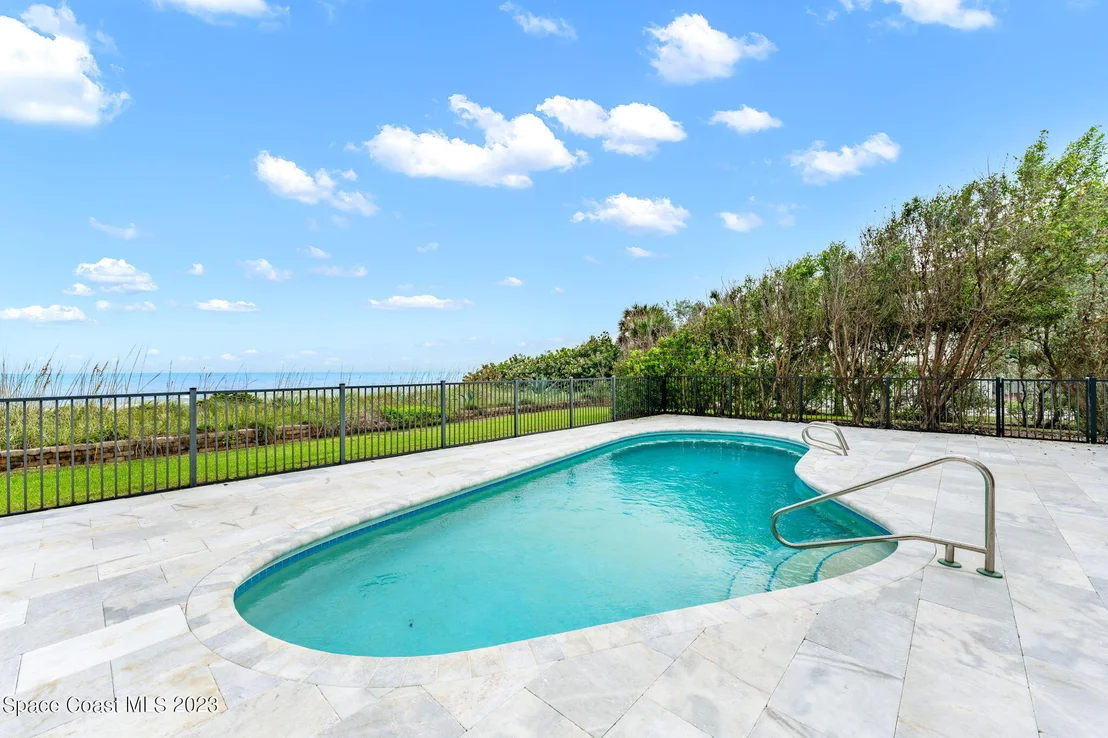 Photo of 1655 Highway A1a