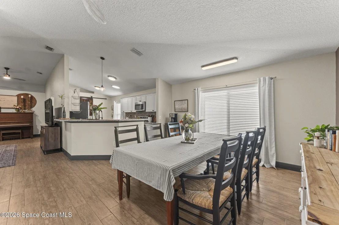 Photo of 4600 Radford Lane