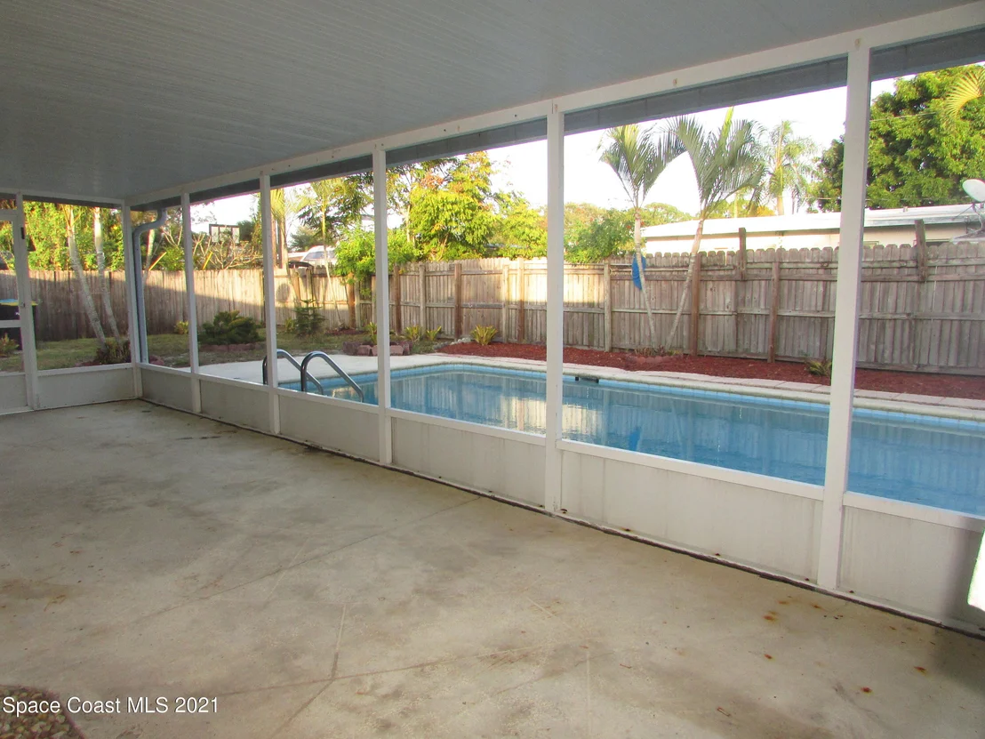 Photo of 1229 Wild Rose Drive NE