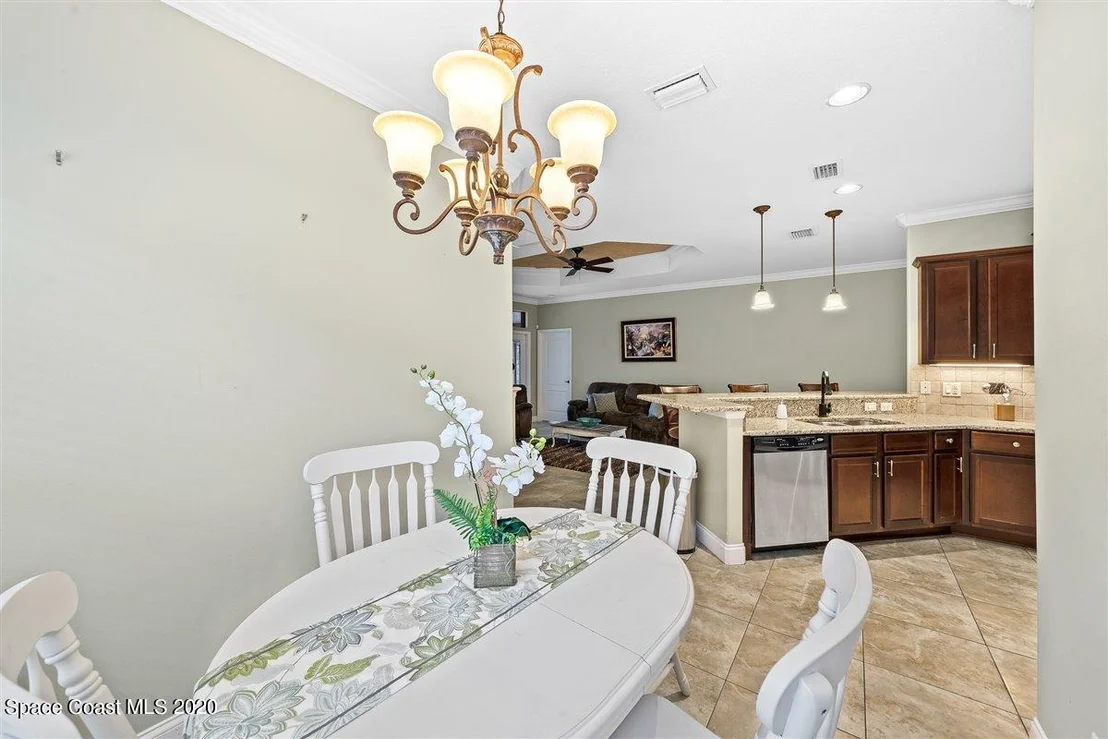 Photo of 1429 Corbett Lane
