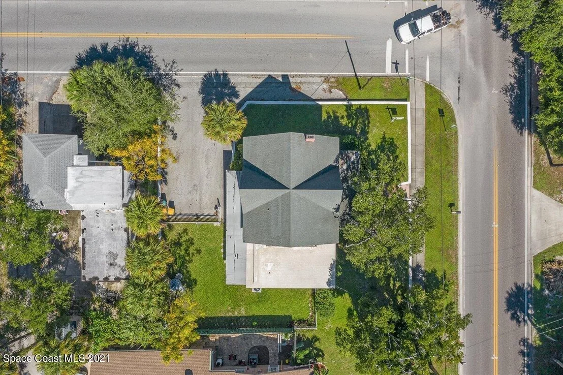 Photo of 1800 Pineapple Avenue