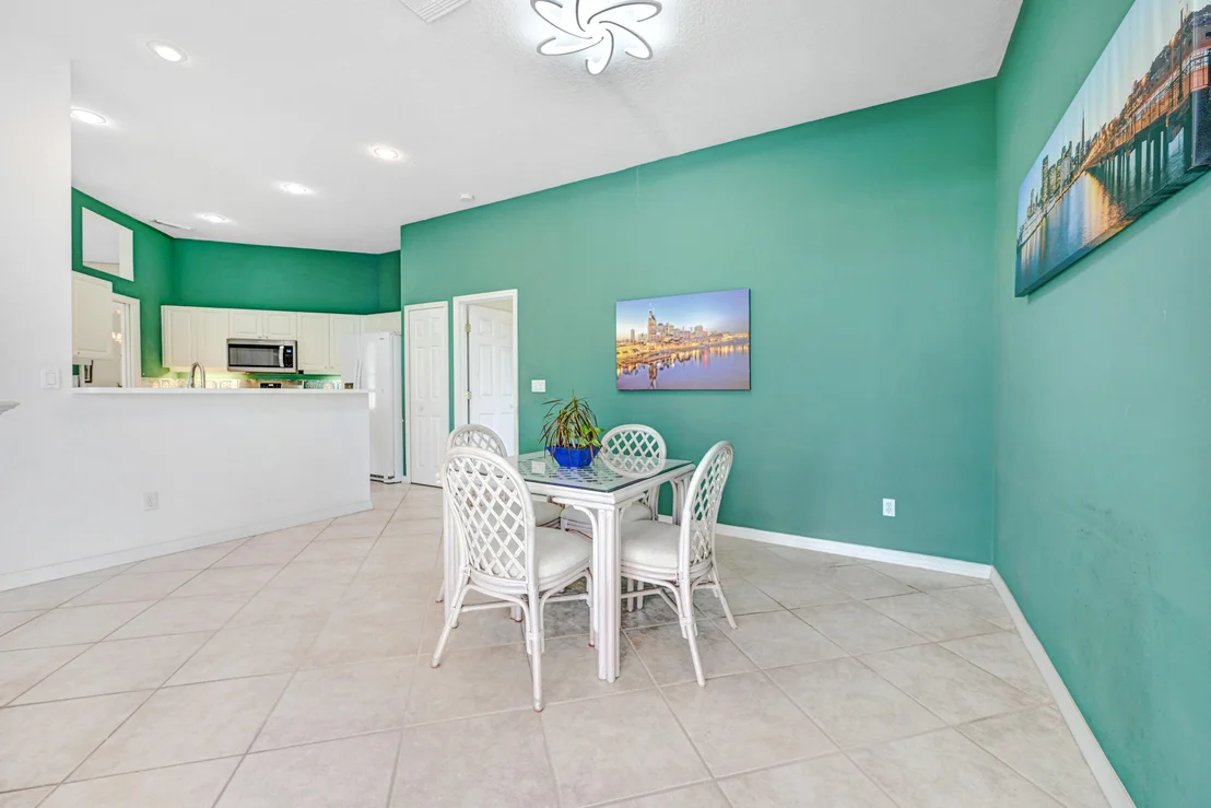 Photo of 2299 Addington Circle