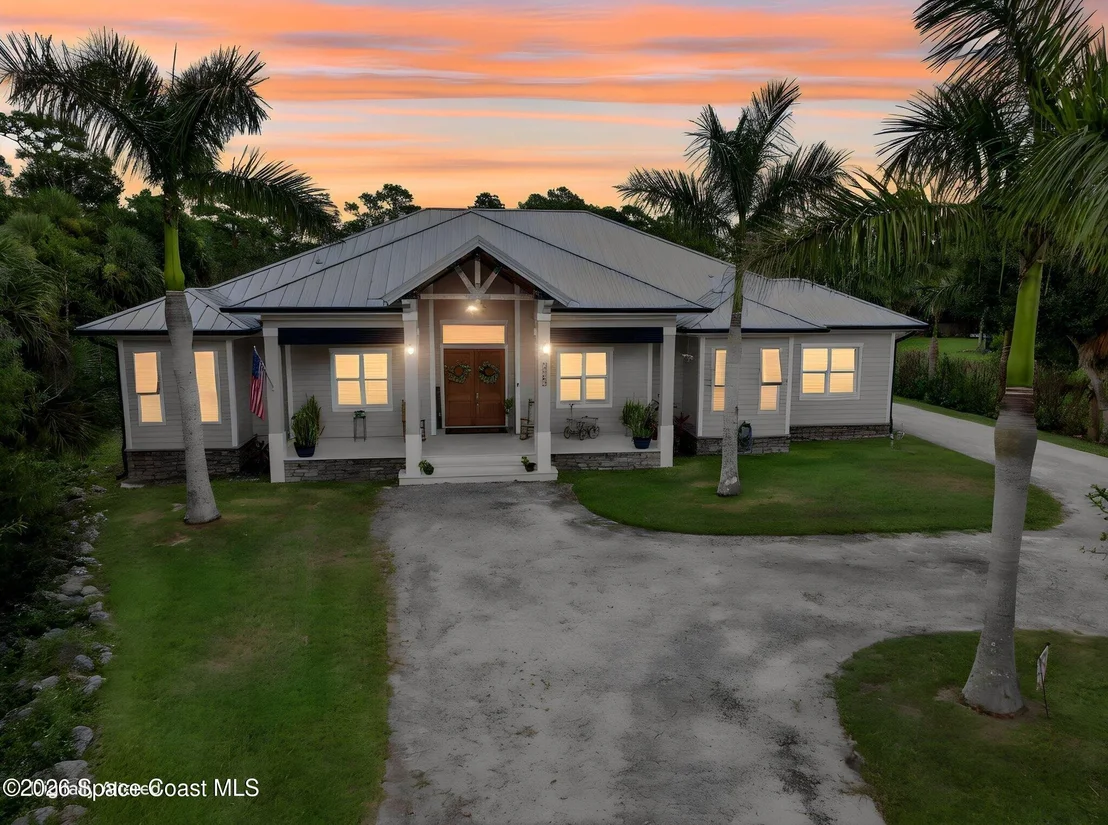 Photo of 3865 Reynolds Road