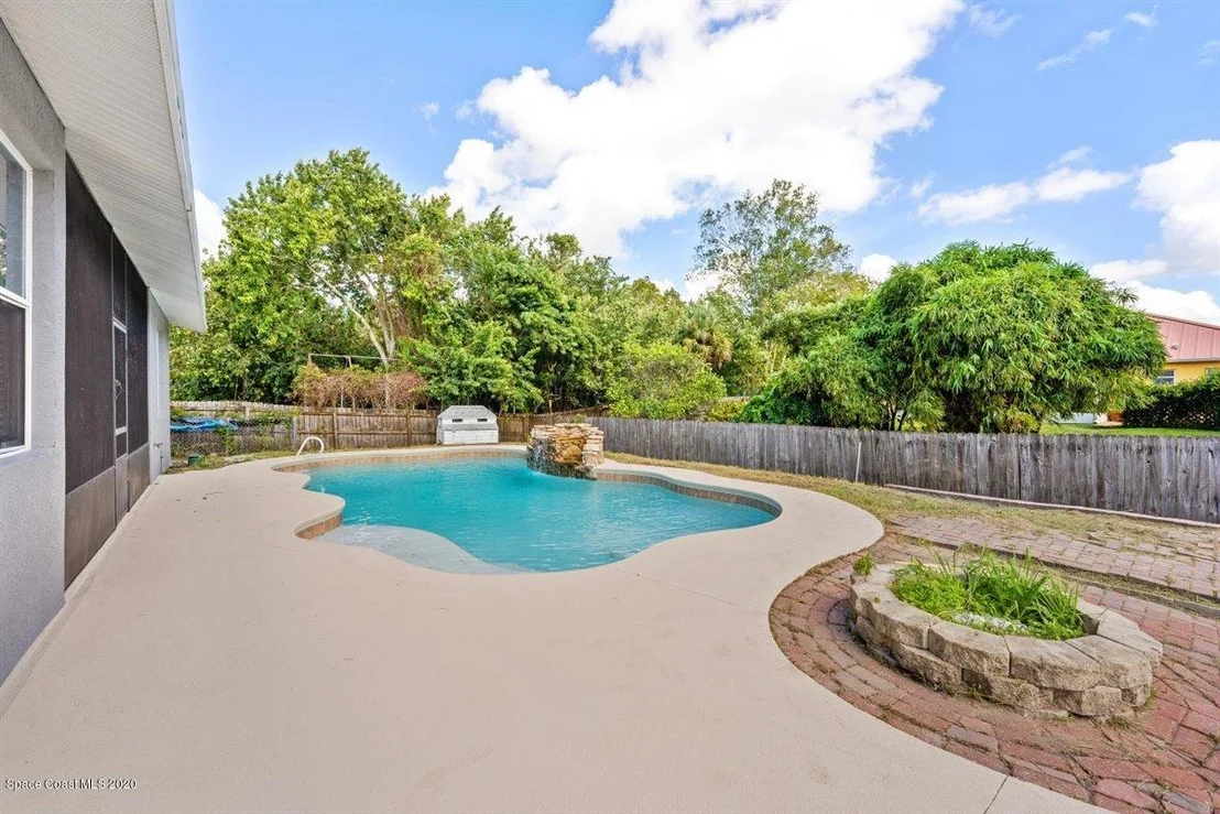 Photo of 6447 Bamboo Avenue