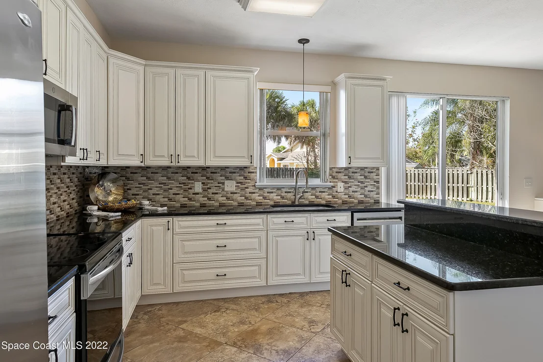 Photo of 1187 Meadow Lake Road