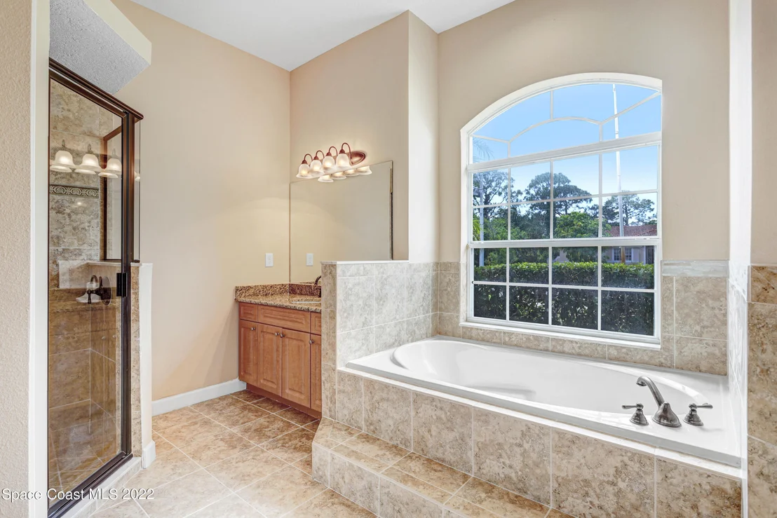 Photo of 1601 Eldron Boulevard SE