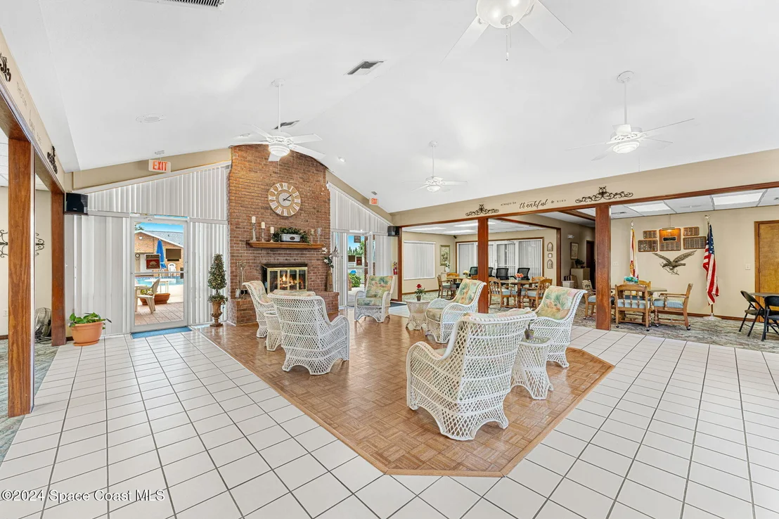 Photo of 987 S Fork Circle