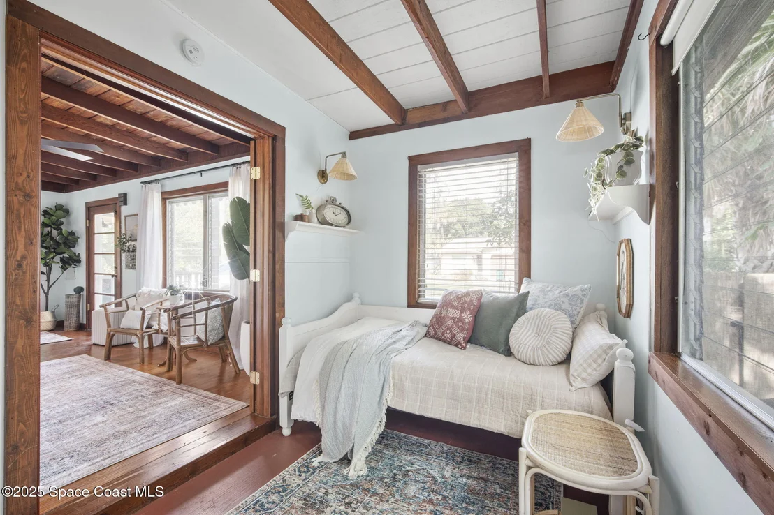 Photo of 597 Old Oak Street