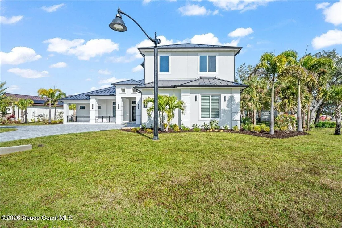 Photo of 1696 Gracewood Drive