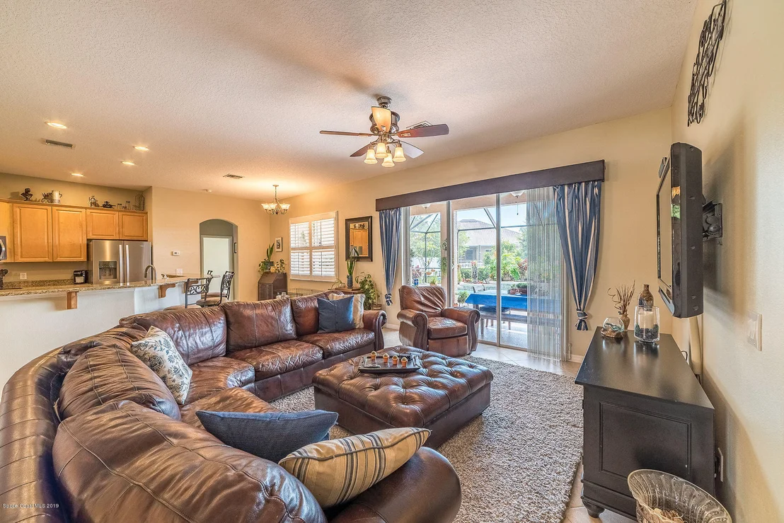 Photo of 1137 Stockbridge Way