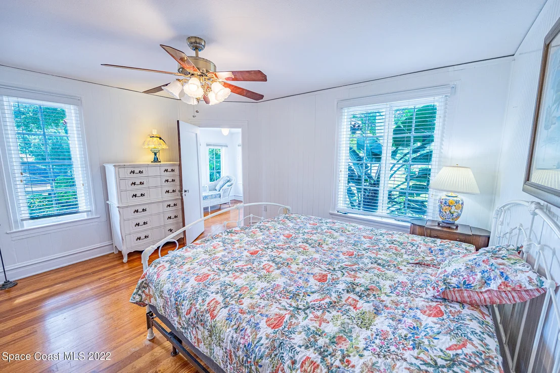 Photo of 102 Valencia Road
