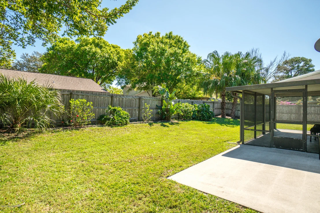 Photo of 818 Pine Shadows Avenue