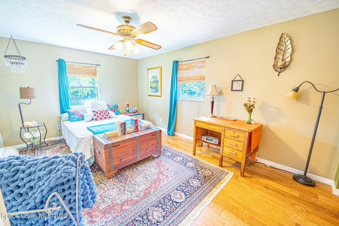 Photo of 2701 Golfview Drive