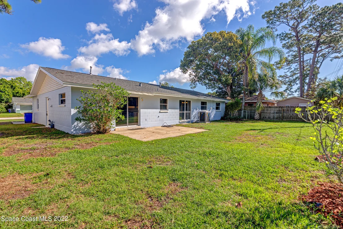 Photo of 877 Westport Drive
