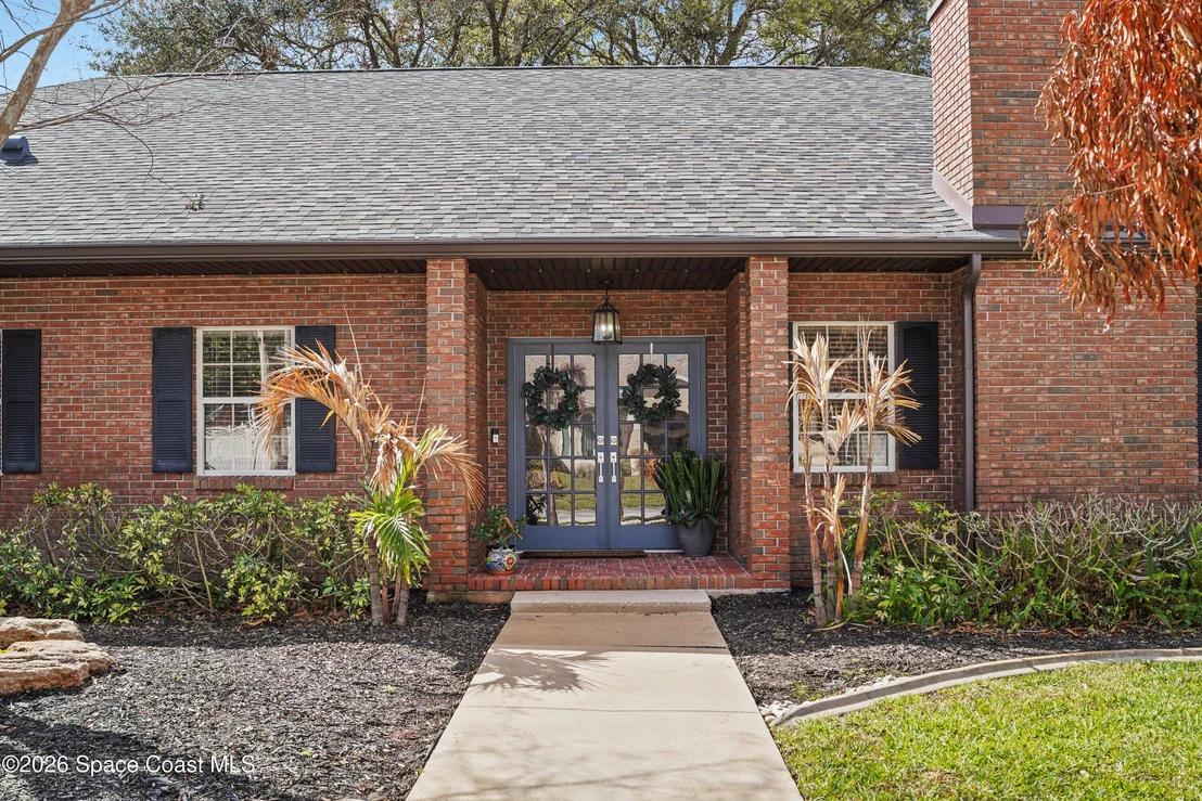 Photo of 572 Lake Ashley Circle