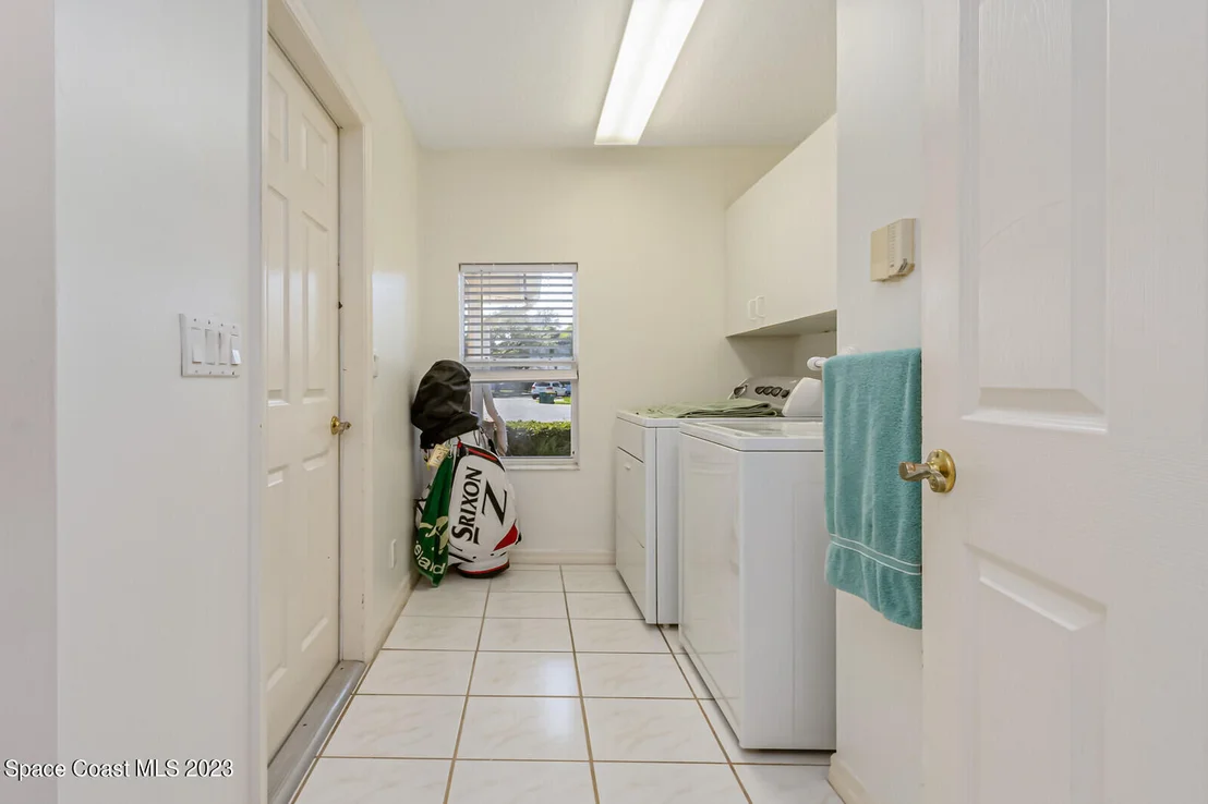 Photo of 986 Somerset Lane