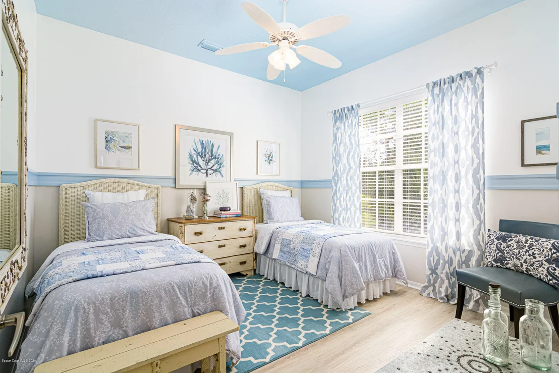 Photo of 463 Peregrine Drive