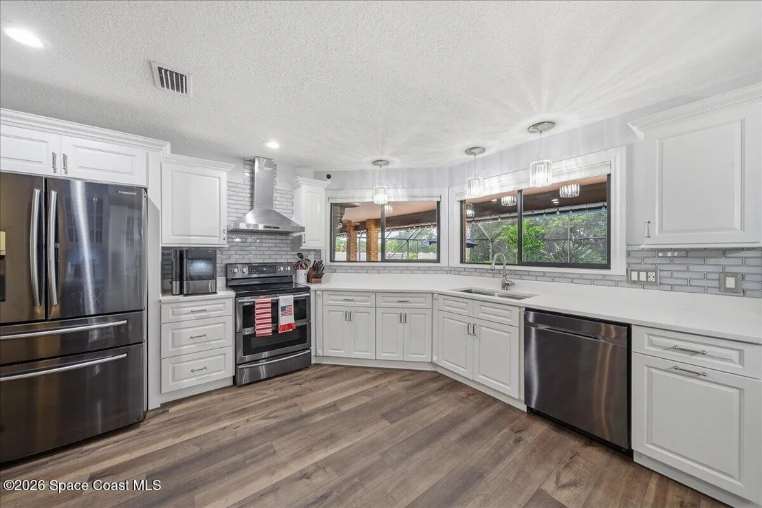 Photo of 560 Sawgrass Circle
