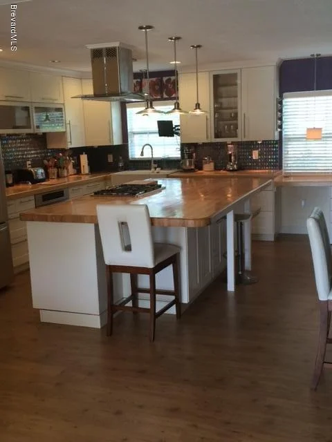 Photo of 1075 Tanglewood Lane