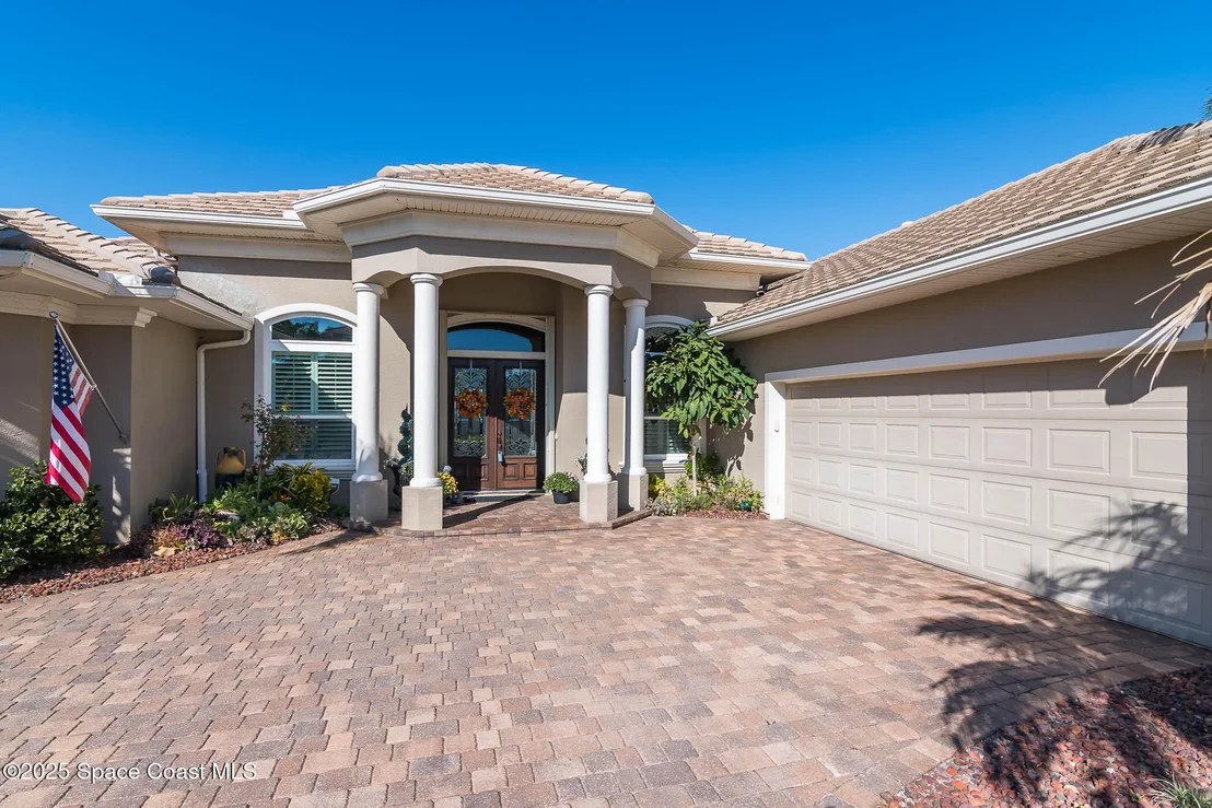 Photo of 6115 Anello Drive