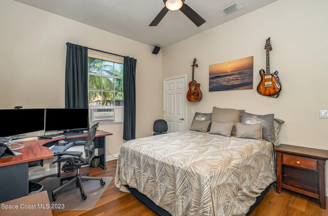 Photo of 426 Southampton Drive