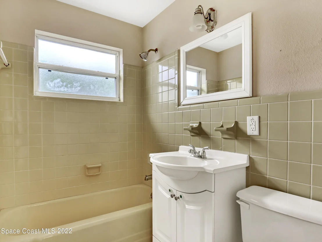 Photo of 1010 Barclay Drive