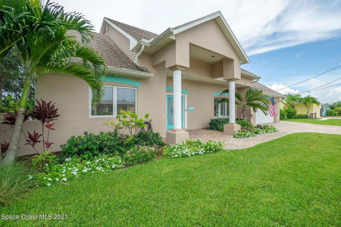 Photo of 432 Cardinal Drive