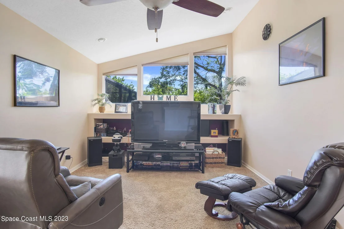 Photo of 1443 Hill Avenue