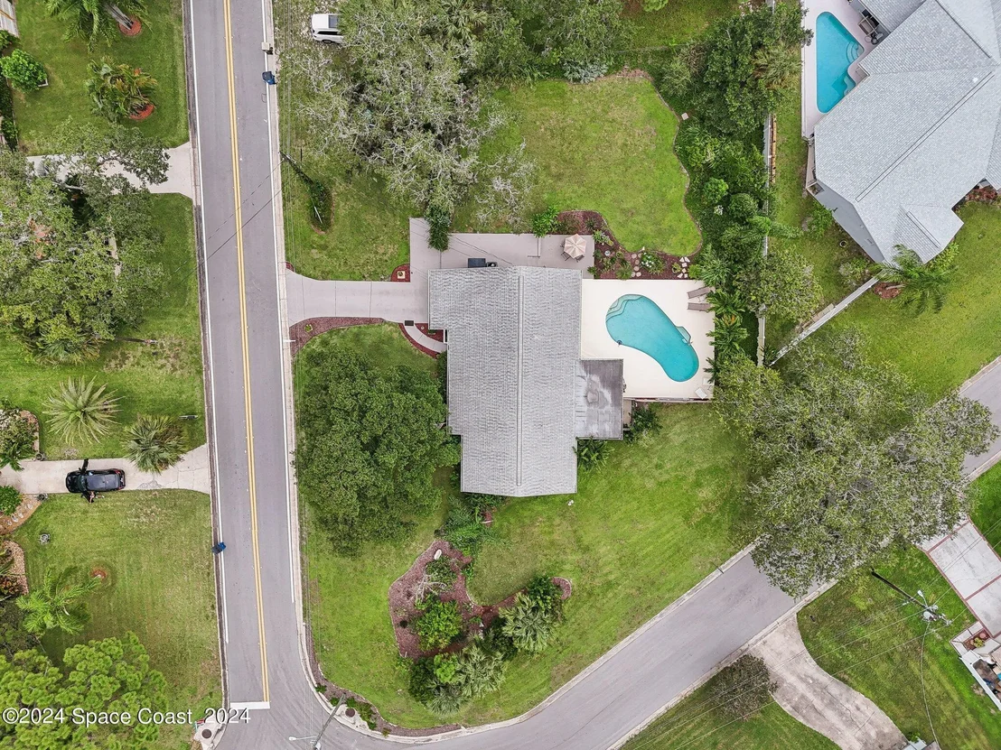 Photo of 905 Glenham Drive NE