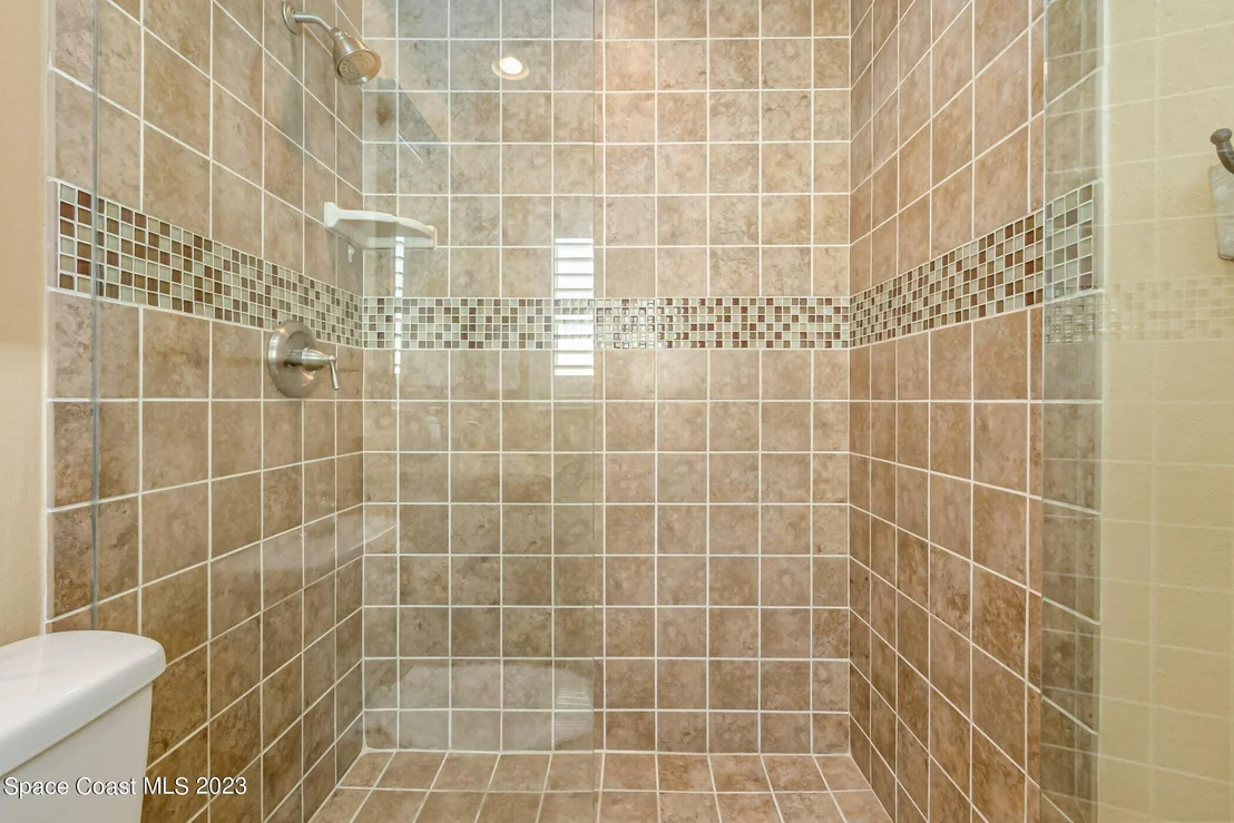 Photo of 340 Dorset Drive
