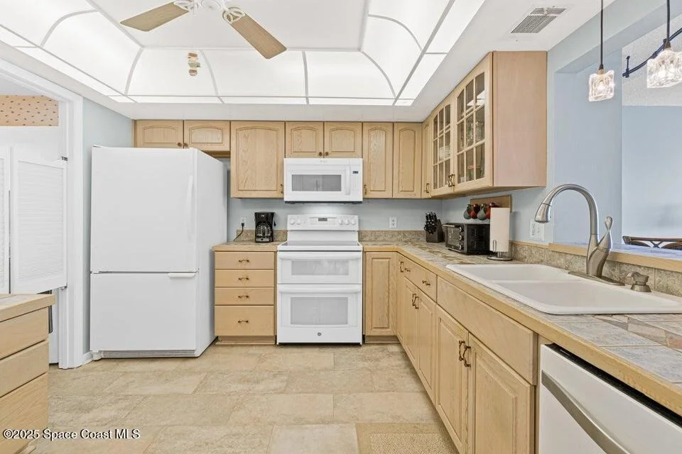Photo of Unit 2303 at 1750 Commodore Boulevard