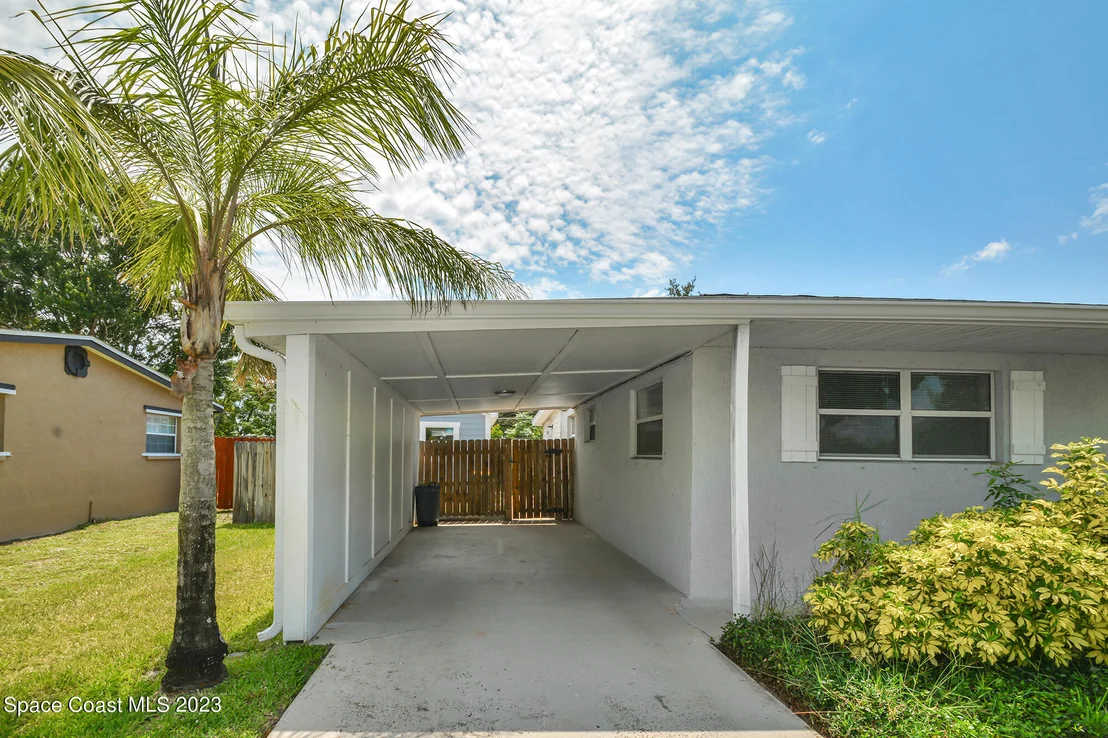 Photo of 1457 Albert Drive