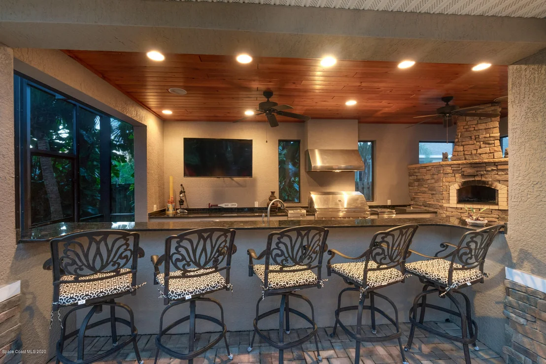 Photo of 5905 Newbury Circle
