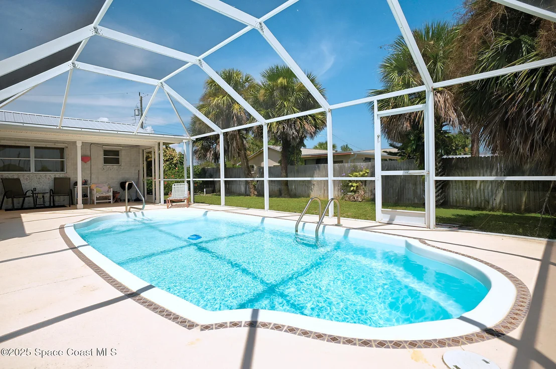 Photo of 2105 Barracuda Avenue