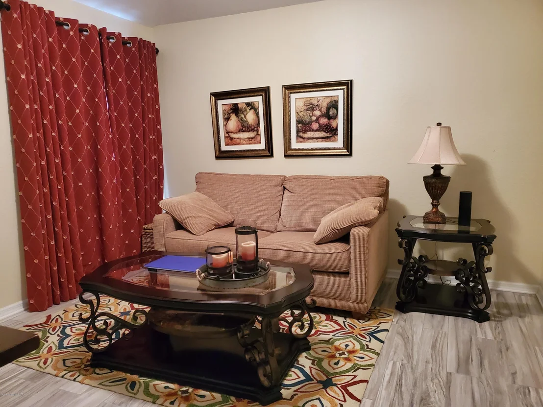 Photo of 1660 James Circle