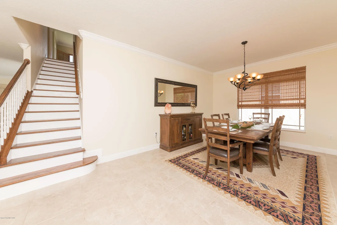 Photo of 800 Glen Abbey Way Way