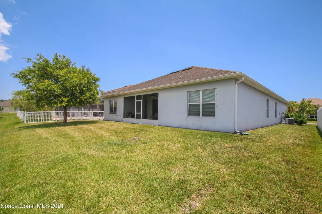 Photo of 3244 Hawthorne Avenue