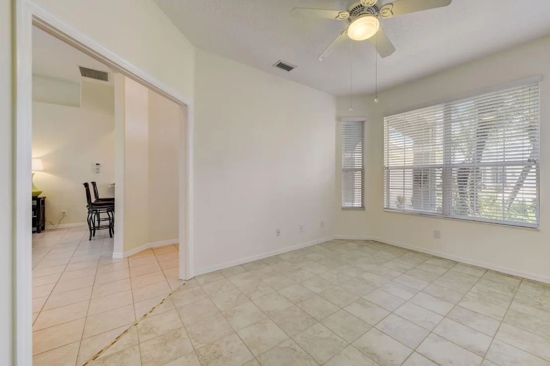 Photo of 4621 Portage Trail