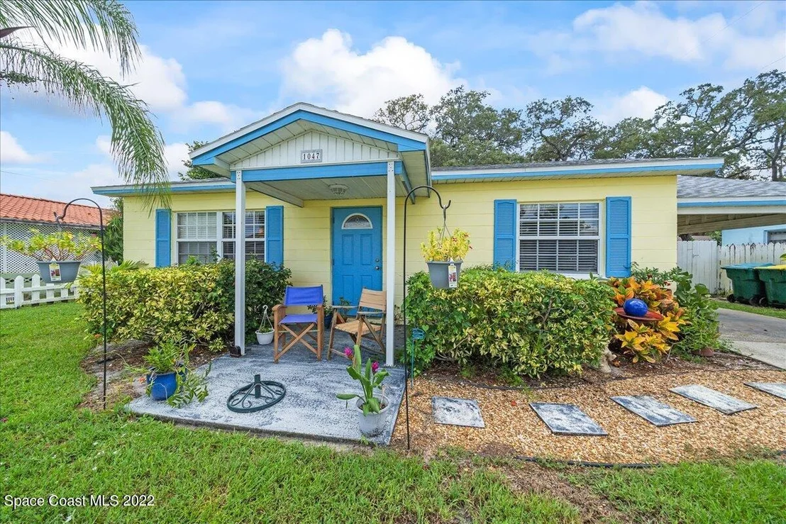 Photo of 1047 Riverdale Drive