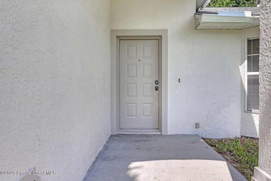 Photo of 6780 Bermuda Avenue