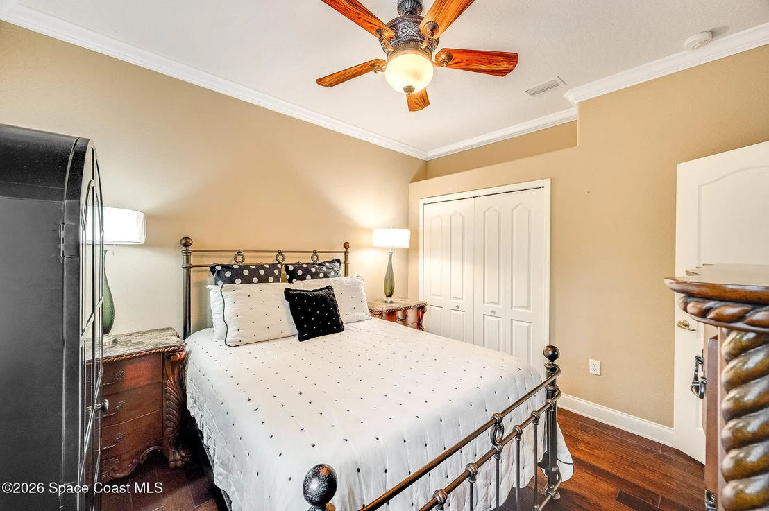 Photo of 522 Waterside Circle