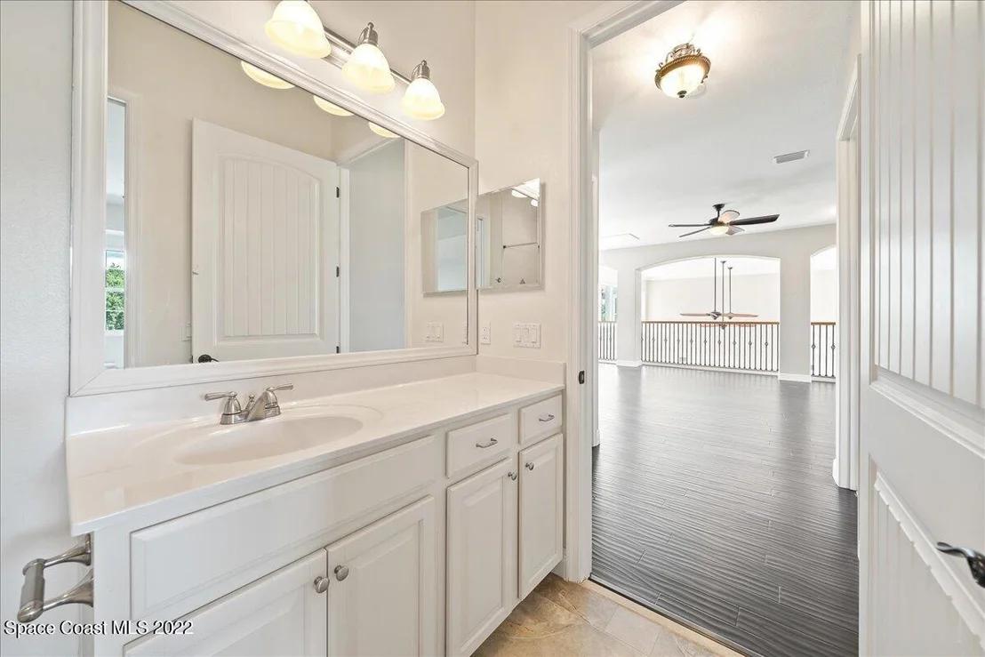 Photo of 5660 Willoughby Drive